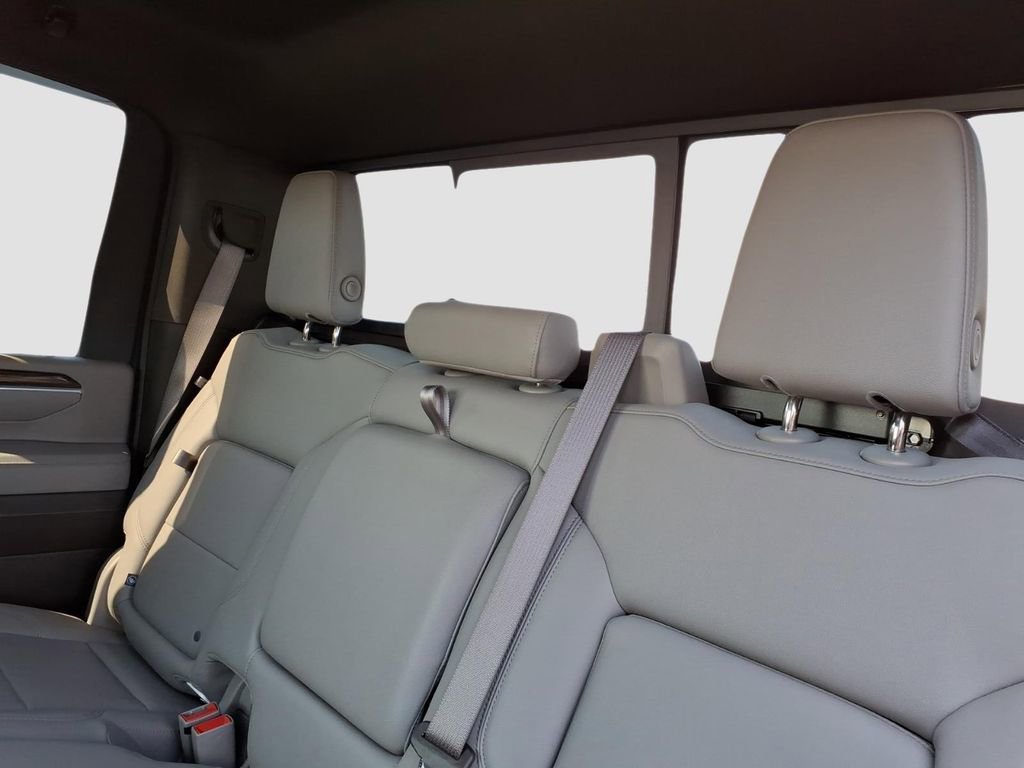 Used 2025 Chevrolet Silverado 2500 LT w/ Z71 Chrome Sport Edition image 11