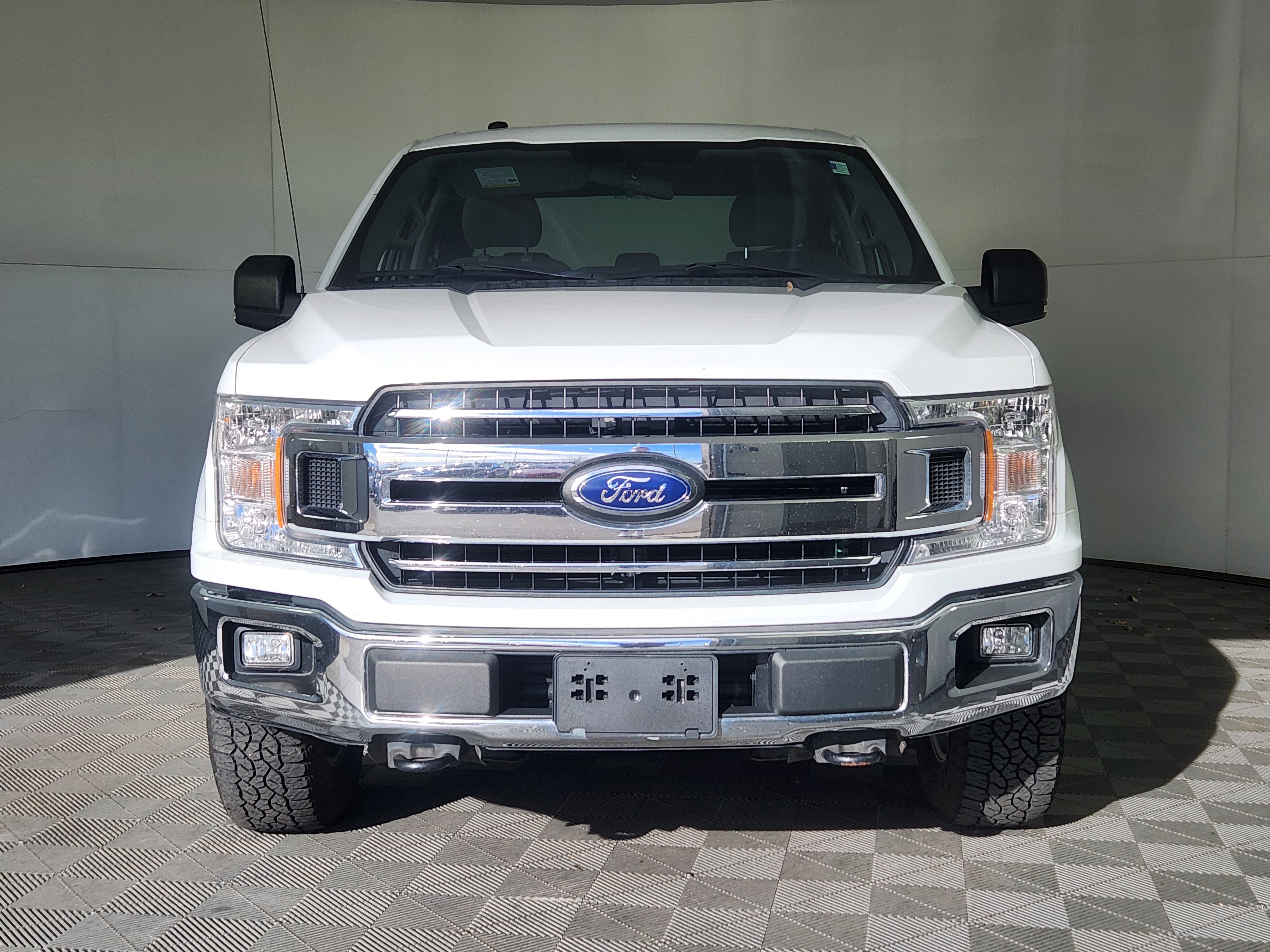 Certified 2018 Ford F150 XLT image 2