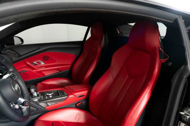 Used 2018 Audi R8 V10 plus image 15