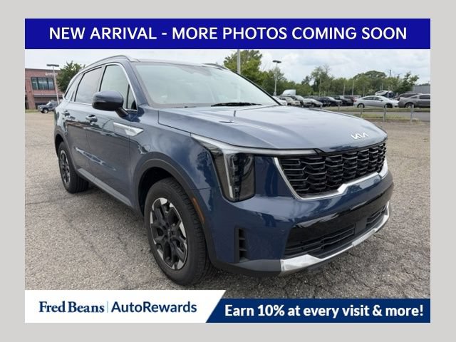 Used 2025 Kia Sorento S w/ Panoramic Sunroof Package