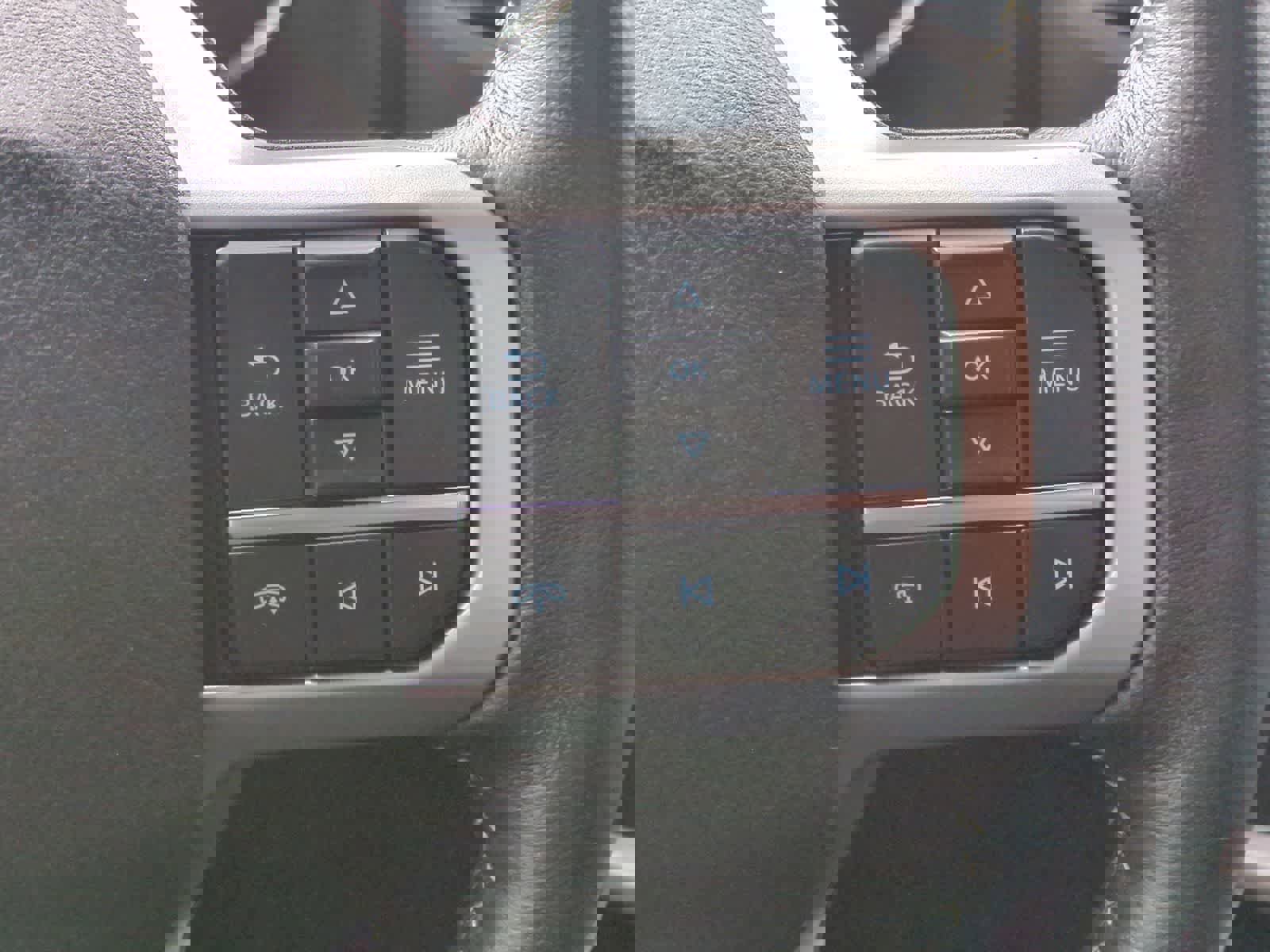 Used 2023 Ford Expedition Max XLT image 24