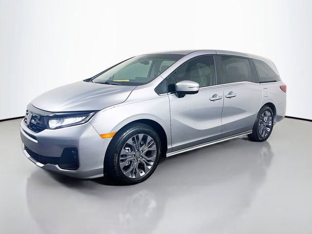 Certified 2026 Honda Odyssey Touring image 5