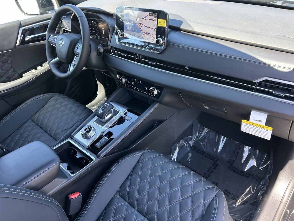 New 2026 Nissan Rogue Platinum image 8