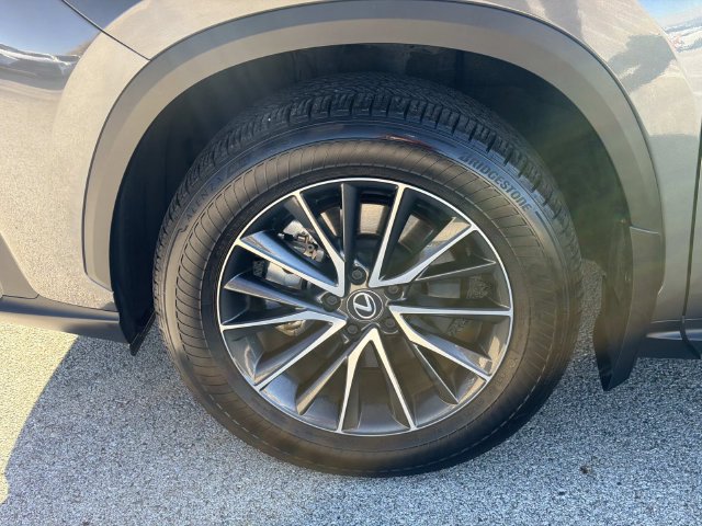 Used 2024 Lexus NX 350 AWD image 10