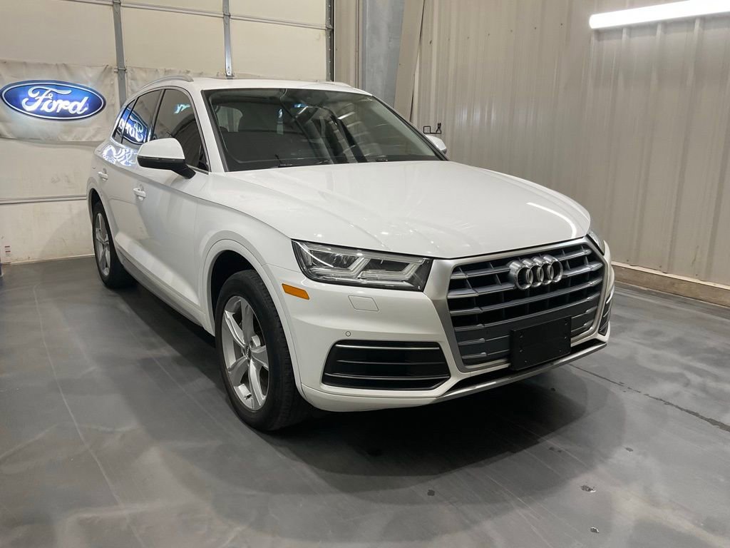 Used 2020 Audi Q5 2.0T Premium Plus w/ Premium Plus Package image 1