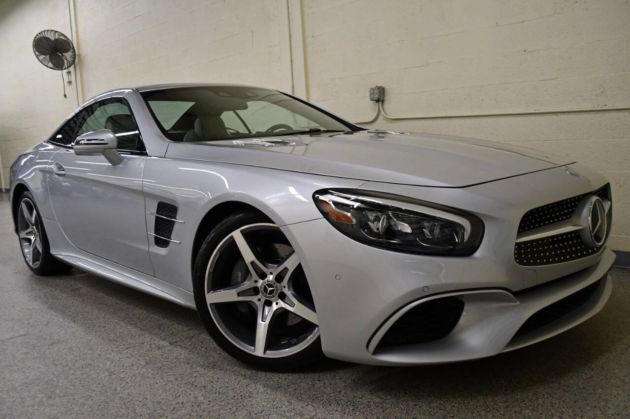 Used 2017 Mercedes-Benz SL 550 image 25