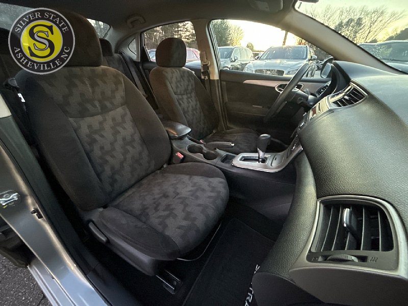 Used 2013 Nissan Sentra SV image 17