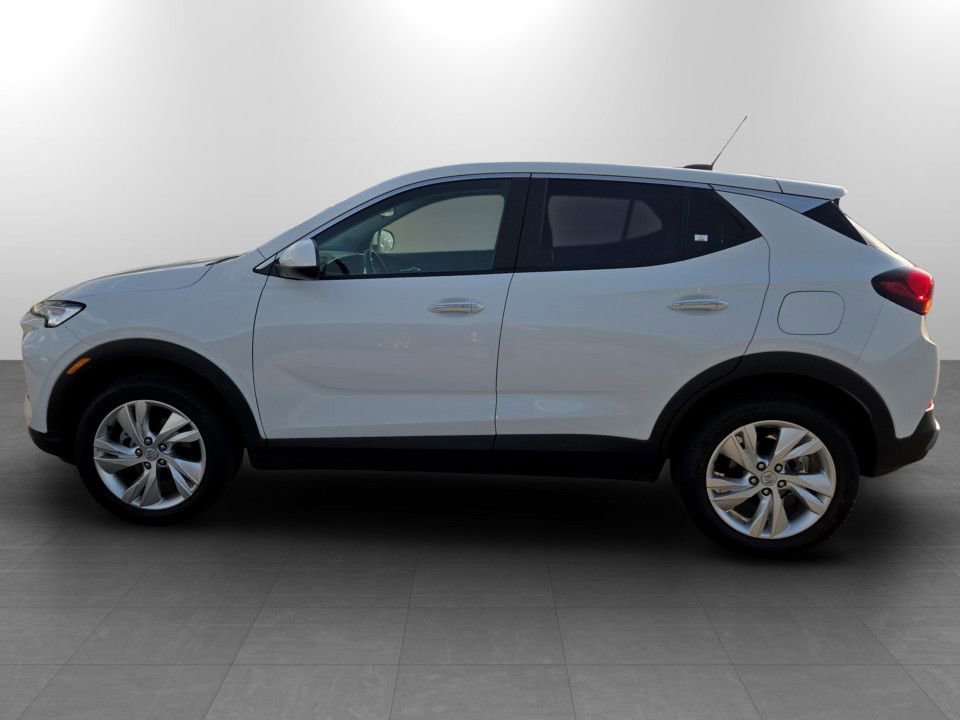 Used 2025 Buick Encore GX Preferred AWD/4WD image 10