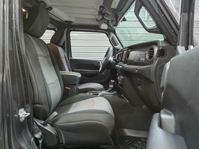 Used 2023 Jeep Gladiator Sport AWD/4WD image 17