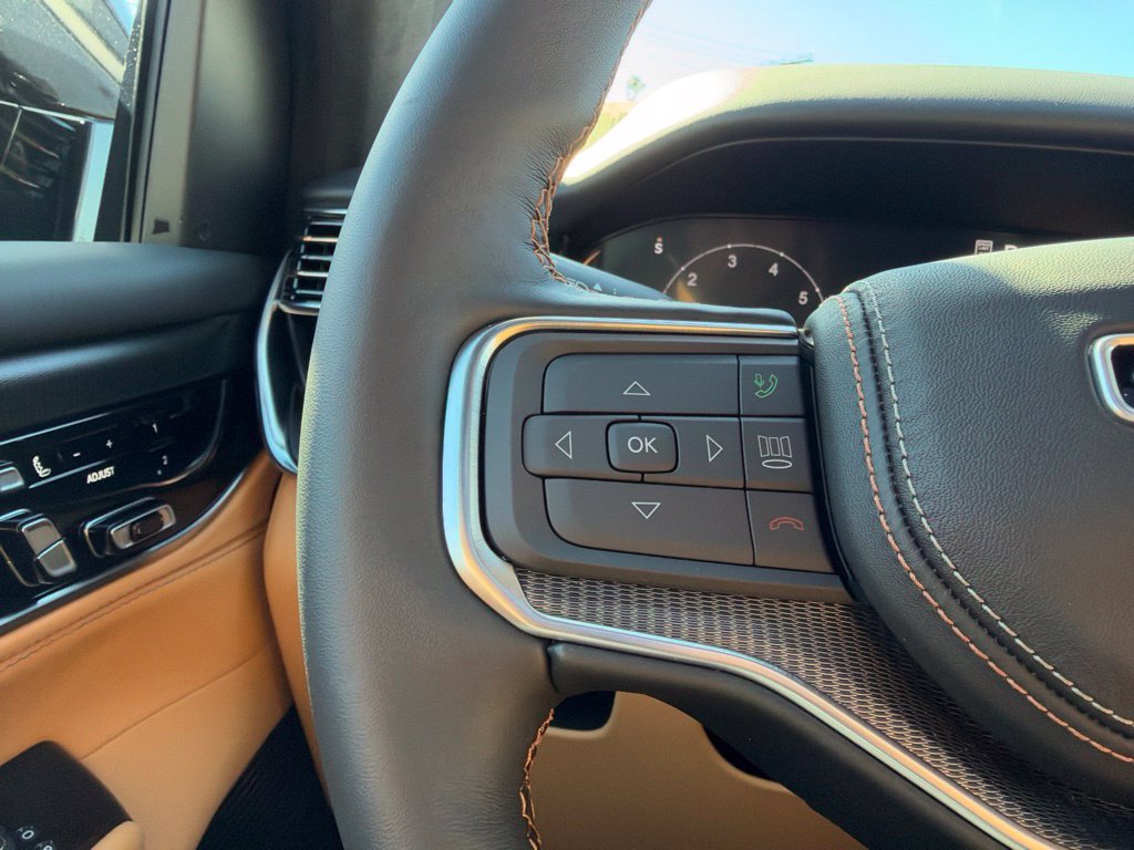 New 2027 Jeep Grand Wagoneer Summit AWD/4WD image 19
