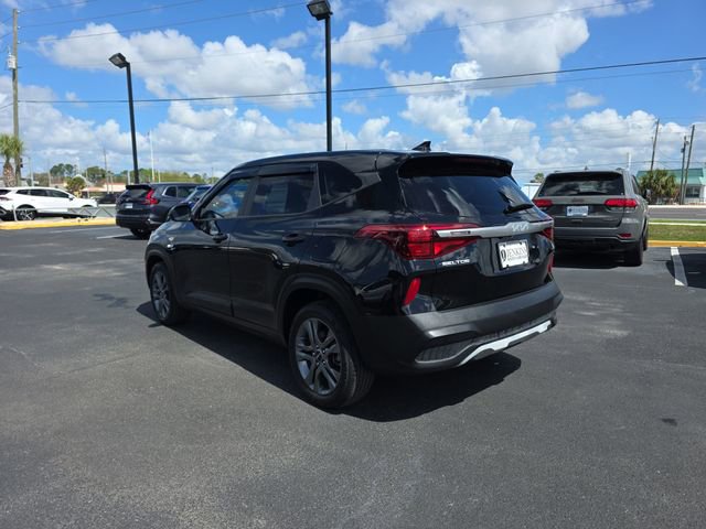 Used 2023 Kia Seltos LX image 7