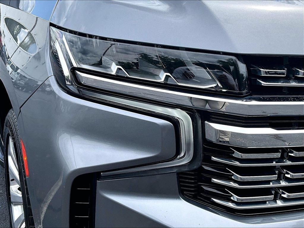 Used 2021 Chevrolet Suburban Premier AWD/4WD image 34