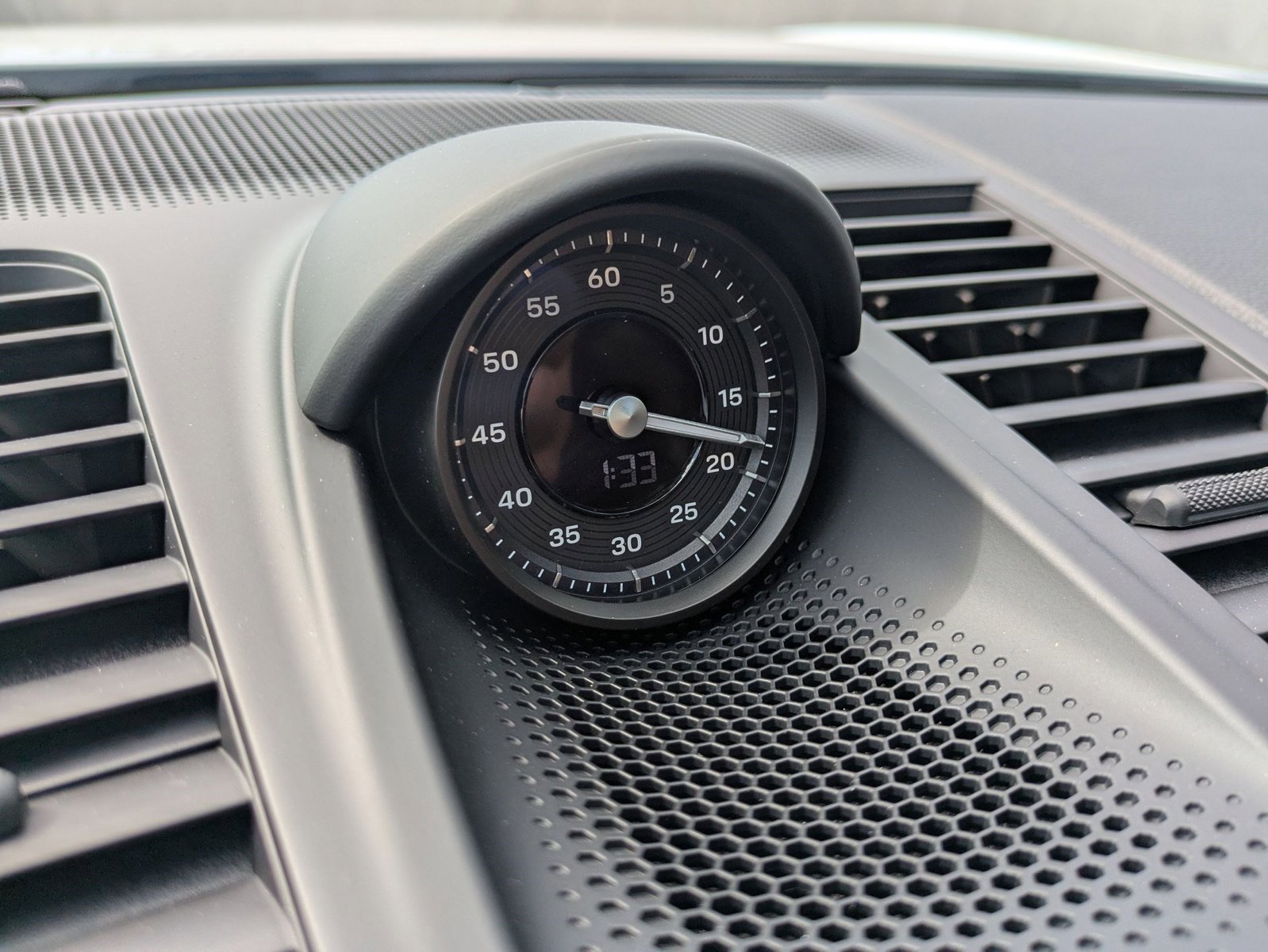 New 2025 Porsche Panamera 4 image 21