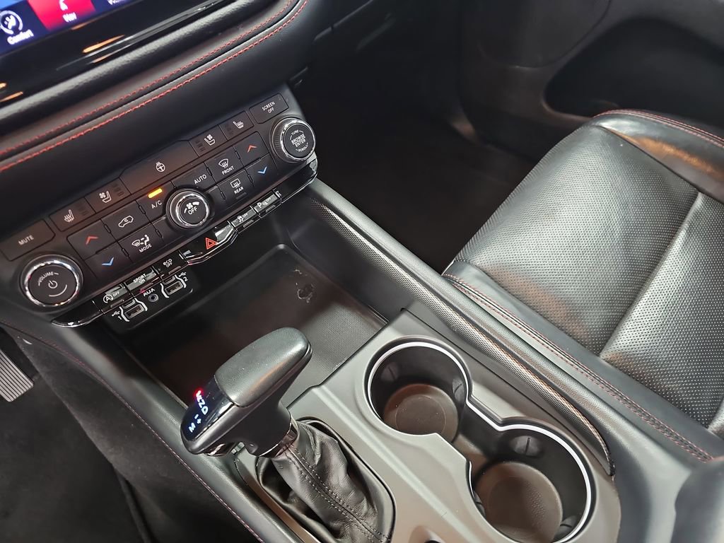 Used 2024 Dodge Durango GT image 24