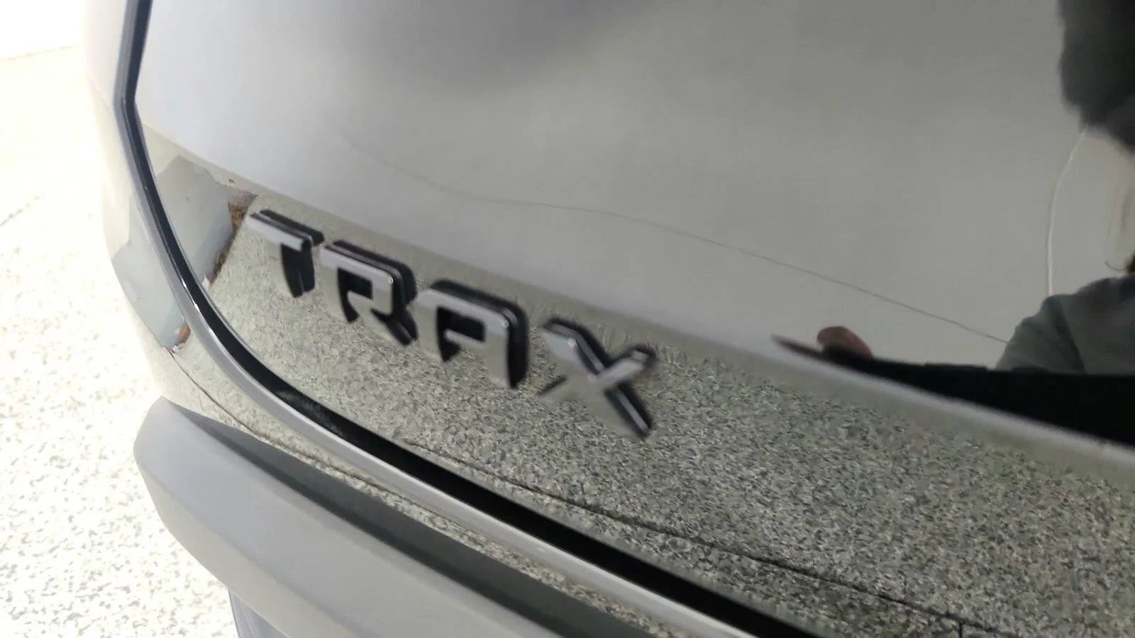 Used 2024 Chevrolet Trax RS w/ Sunroof Package FWD image 35