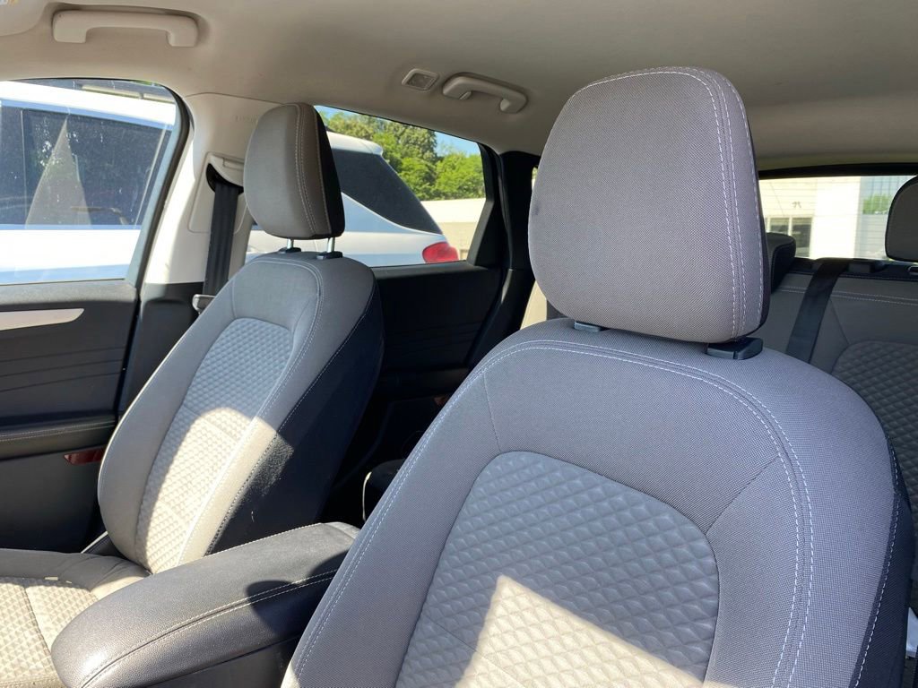 Used 2021 Ford Escape SE FWD image 8