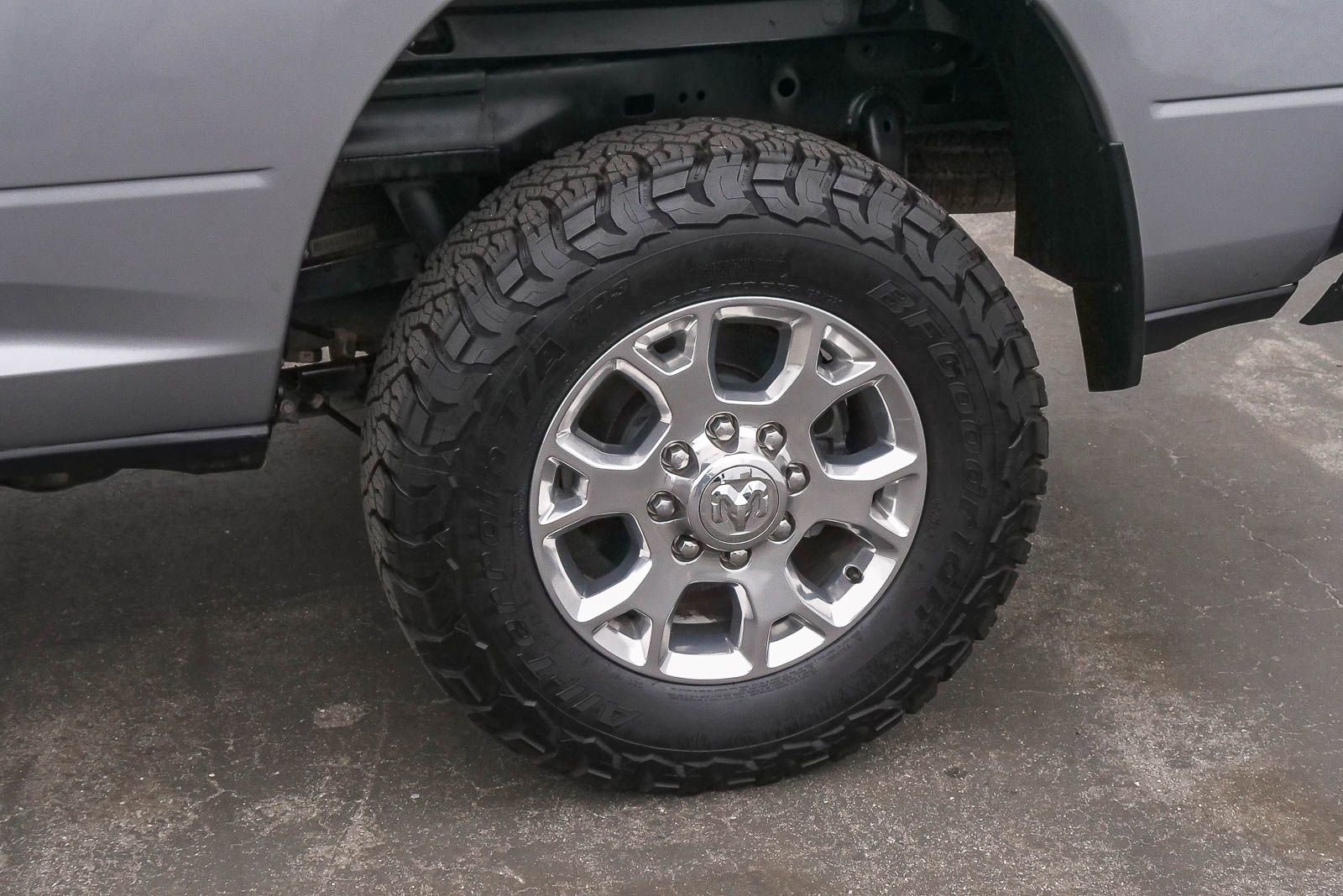 Used 2024 RAM 2500 Laramie AWD/4WD image 6