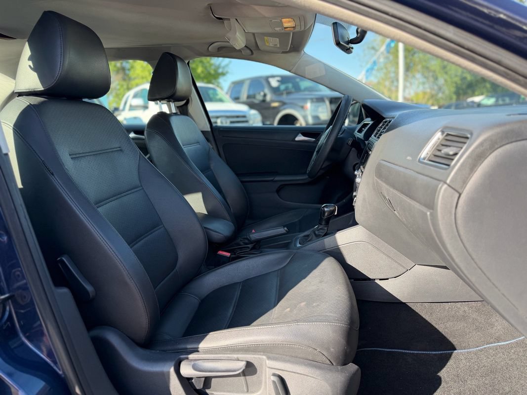 Used 2014 Volkswagen Jetta SE FWD image 6