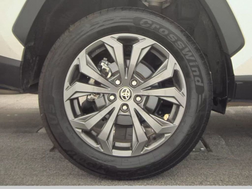 Used 2023 Toyota RAV4 Limited AWD/4WD image 11