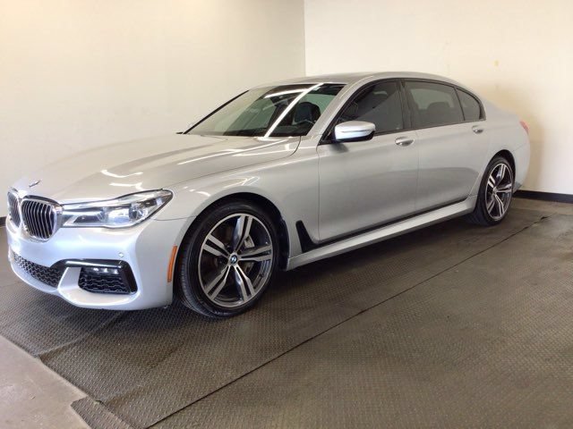 Used 2018 BMW 750i RWD image 3