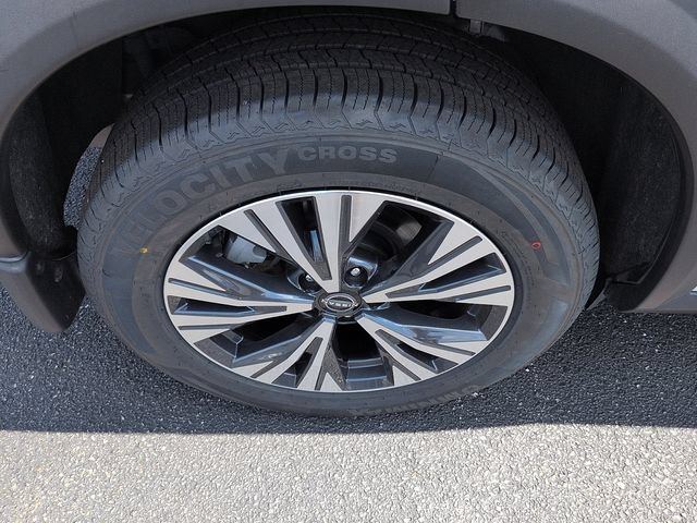 Used 2023 Nissan Rogue SV w/ SV Premium B Package FWD image 9