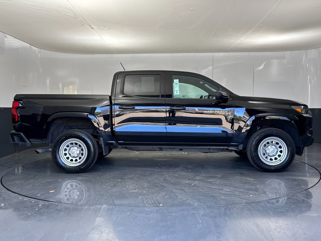 Used 2023 Chevrolet Colorado W/T image 2