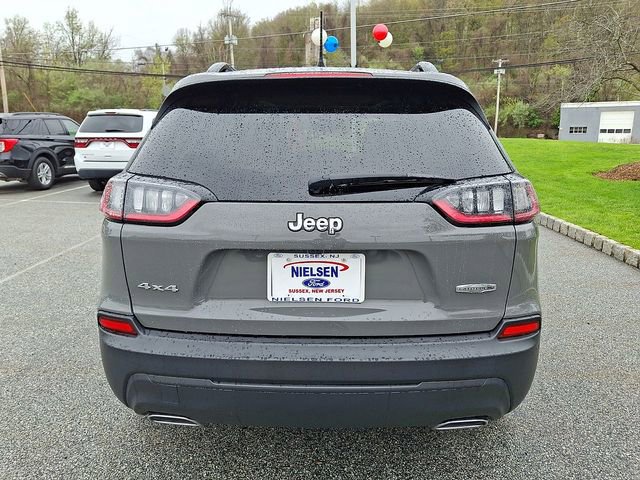Used 2022 Jeep Cherokee Latitude Lux w/ Sun & Sound Group AWD/4WD image 23