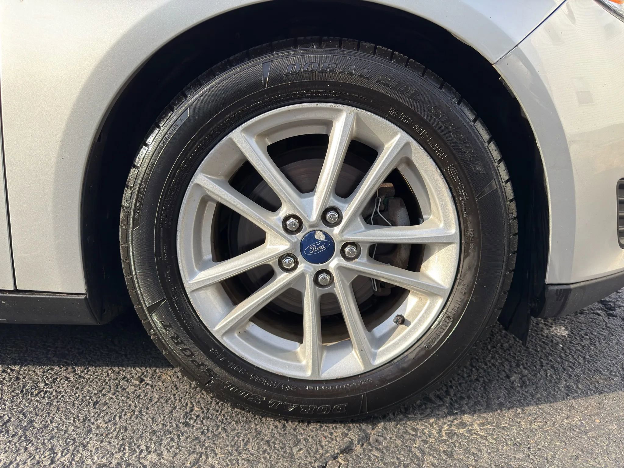 Used 2017 Ford Focus SE image 9