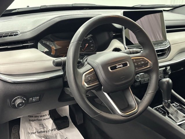 Used 2024 Jeep Compass Limited image 13