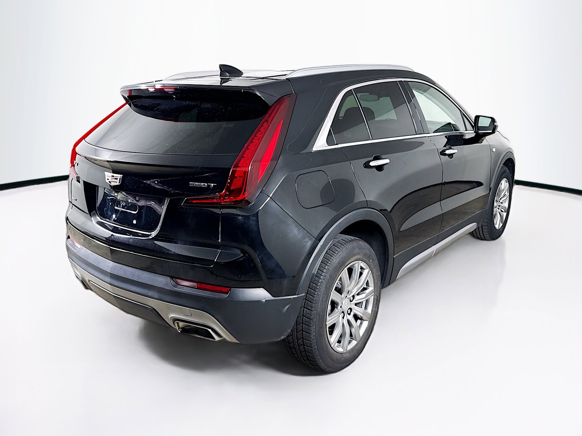 Used 2023 Cadillac XT4 Premium Luxury image 30