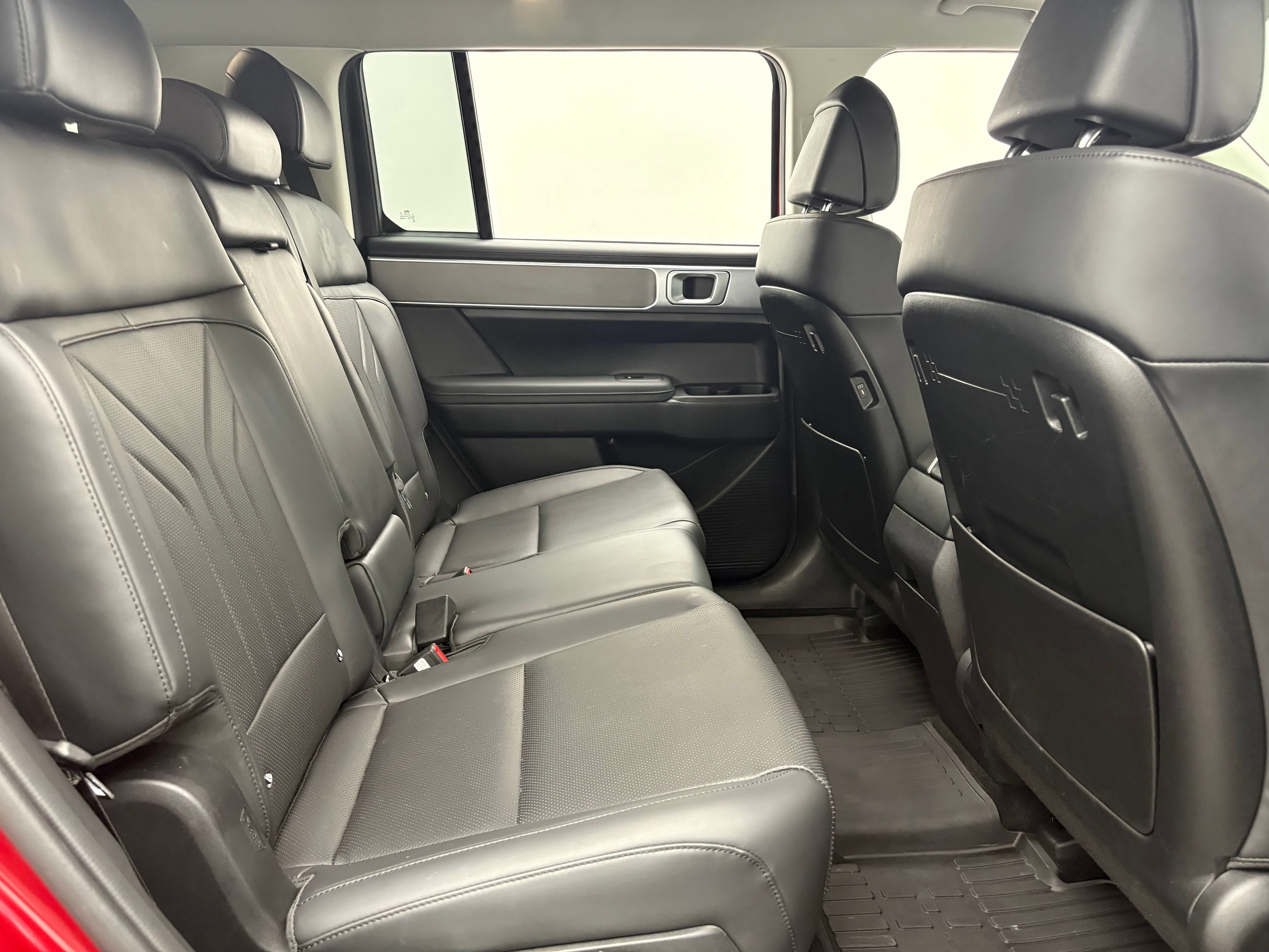 Used 2026 Hyundai Santa Fe SEL FWD image 34