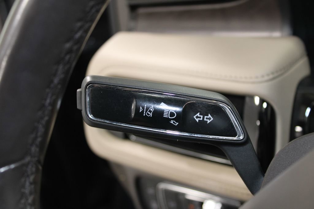 Used 2023 Lincoln Nautilus Reserve image 40