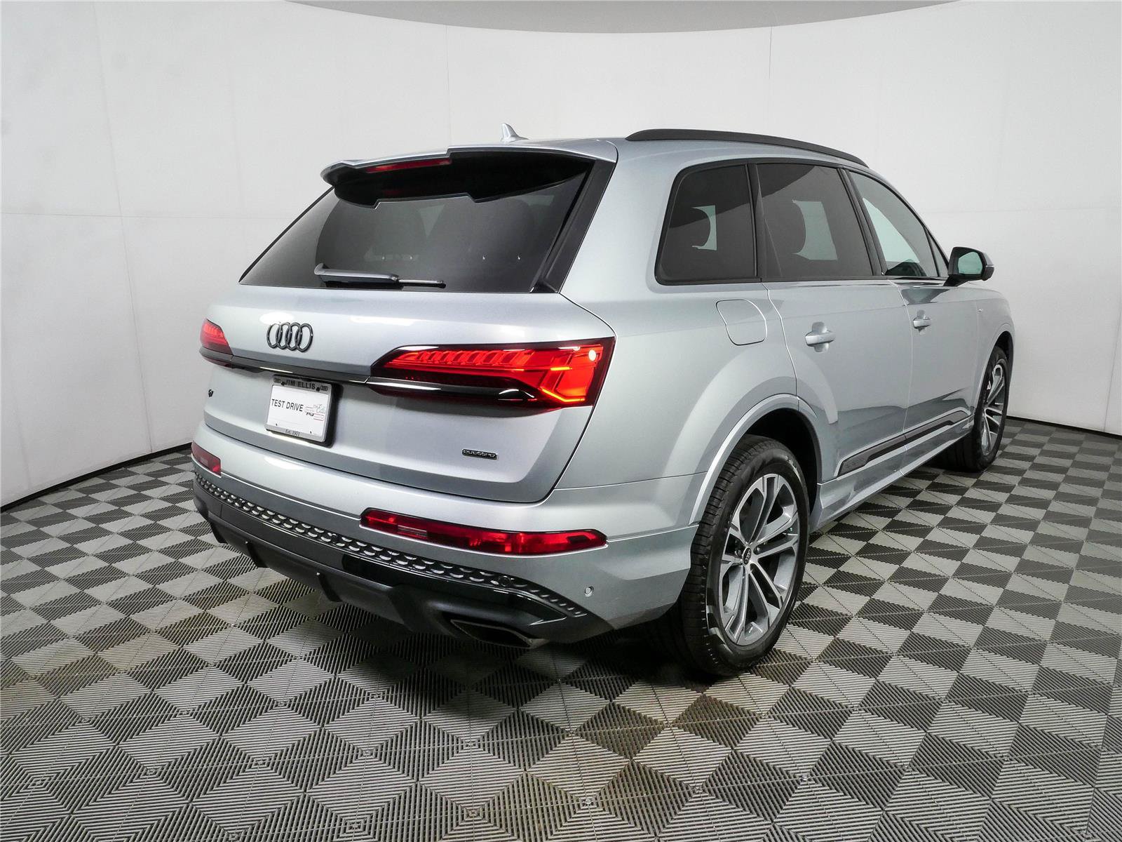 New 2026 Audi Q7 3.0T Premium AWD/4WD image 3