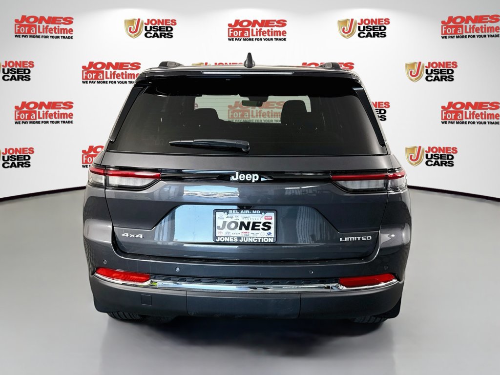 Used 2025 Jeep Grand Cherokee Laredo X AWD/4WD image 15