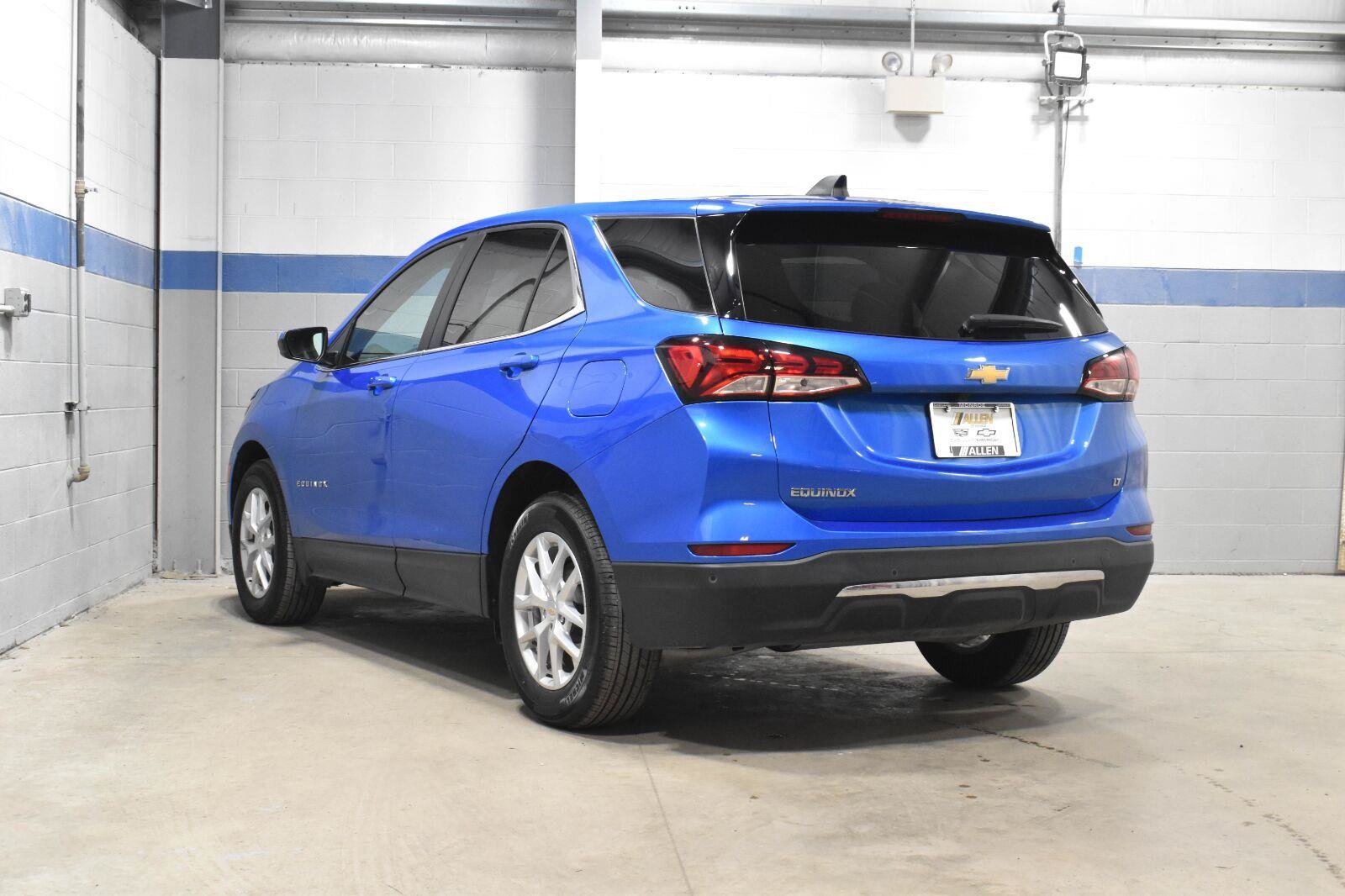Used 2024 Chevrolet Equinox LT w/ LPO, Floor Liner Package FWD image 23