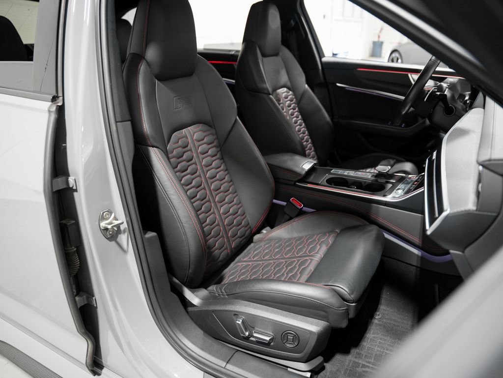 Used 2021 Audi RS 6 w/ Carbon Optic Package AWD/4WD image 23