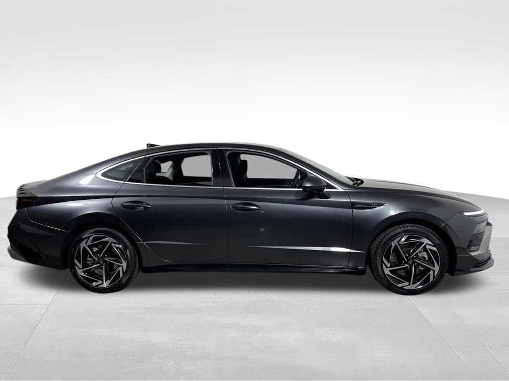 New 2026 Hyundai Sonata SEL FWD image 6