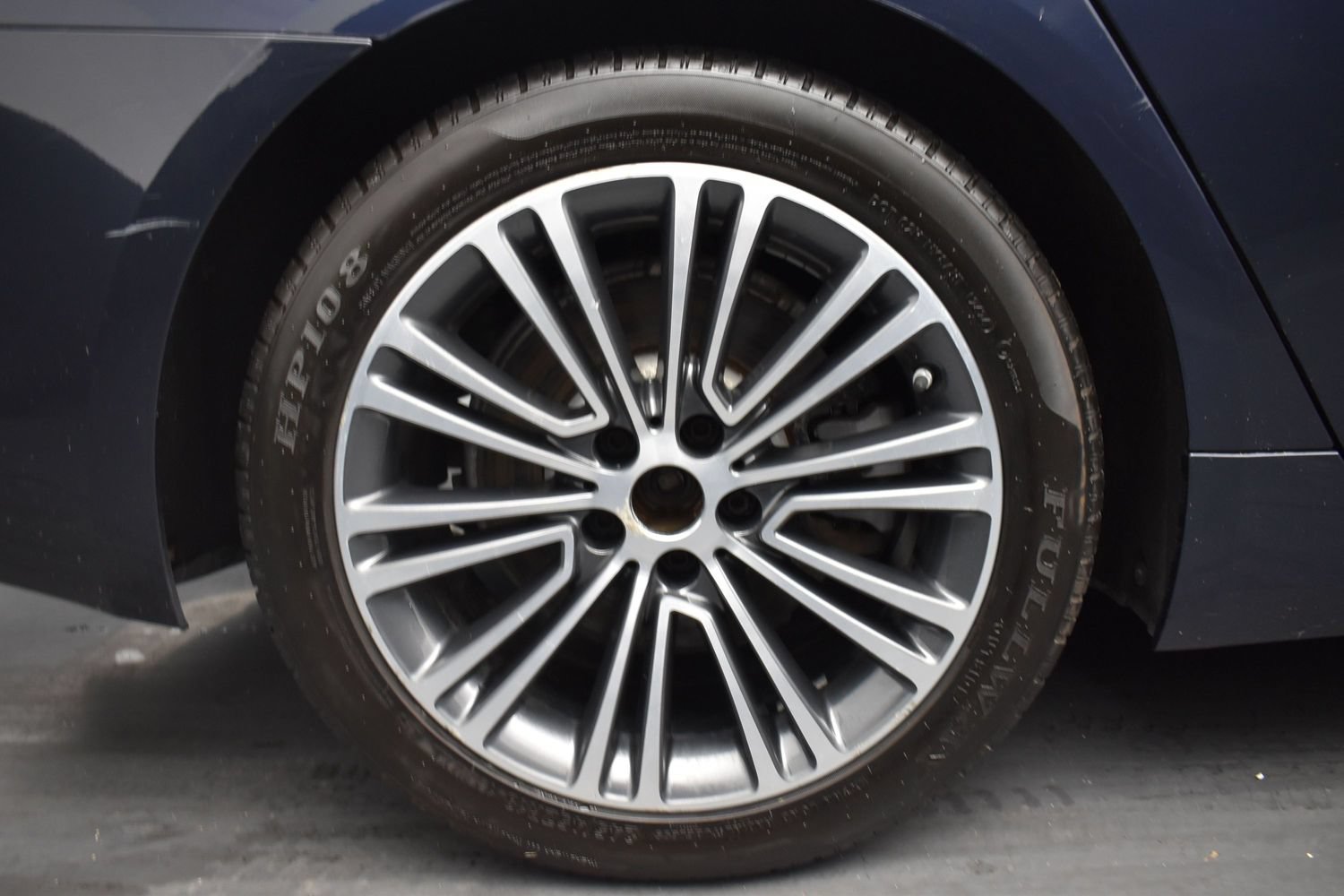 Used 2018 BMW 530i xDrive AWD/4WD image 16