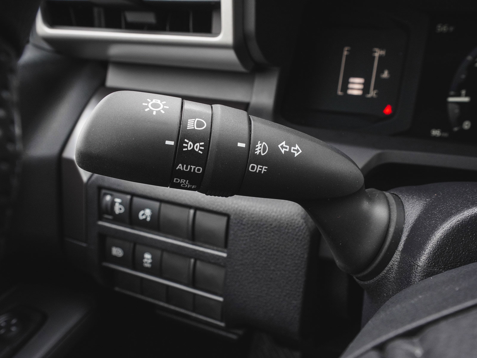 Used 2025 Toyota Tacoma SR5 image 21