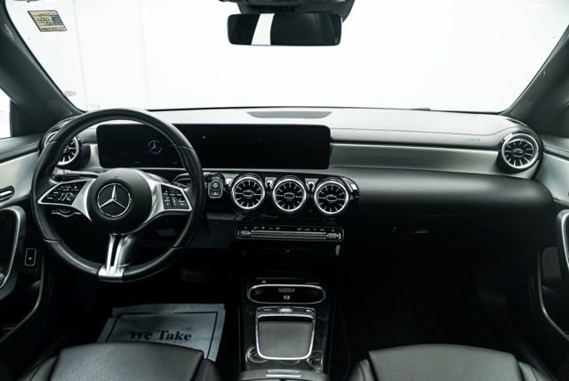Used 2025 Mercedes-Benz CLA 250 image 16