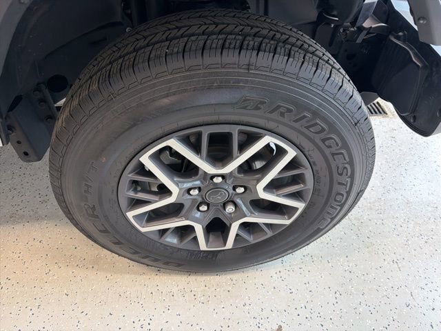 Used 2024 Jeep Wrangler Sahara w/ Technology Group image 10