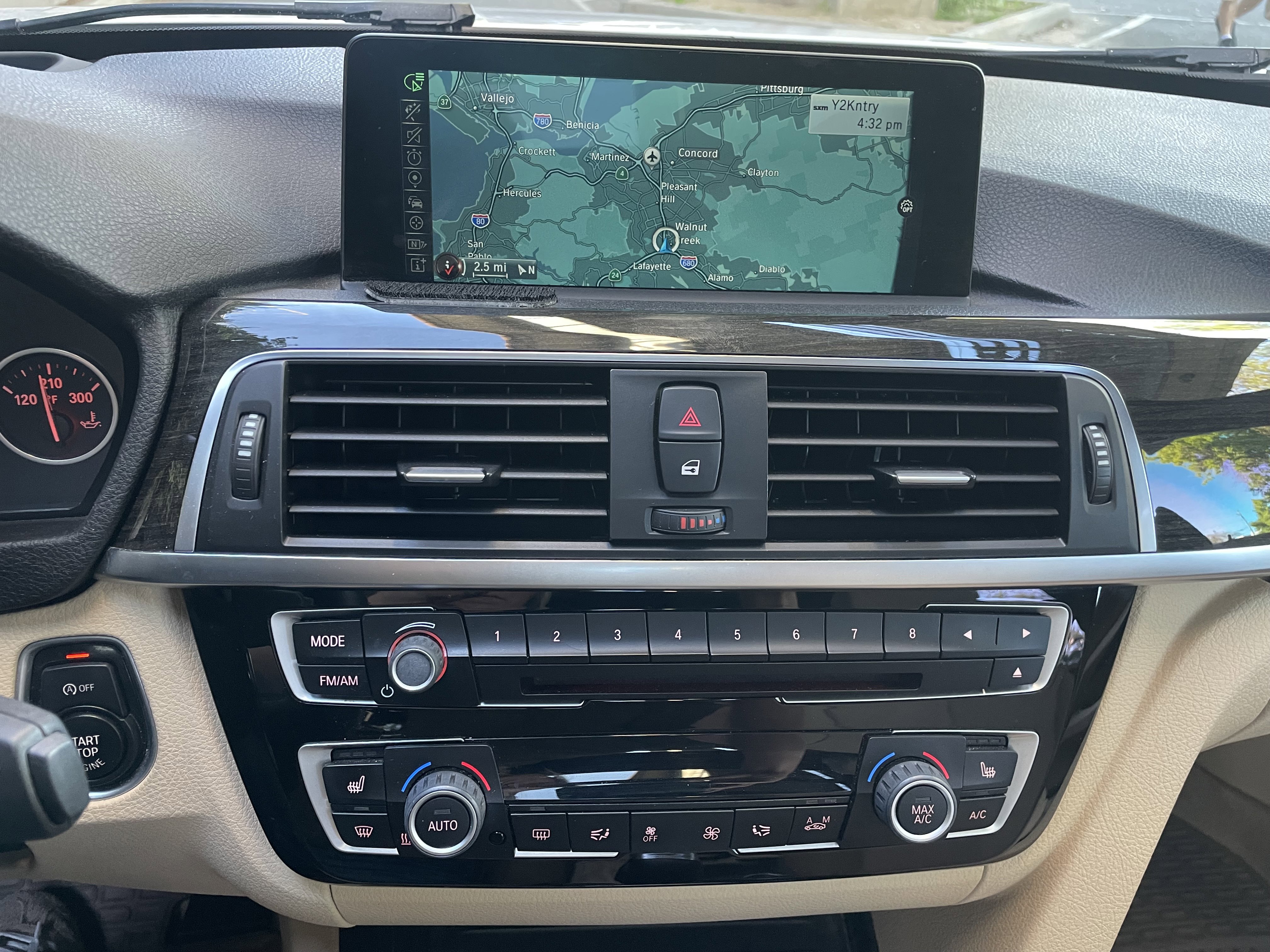 Used 2016 BMW 328d xDrive Wagon image 13