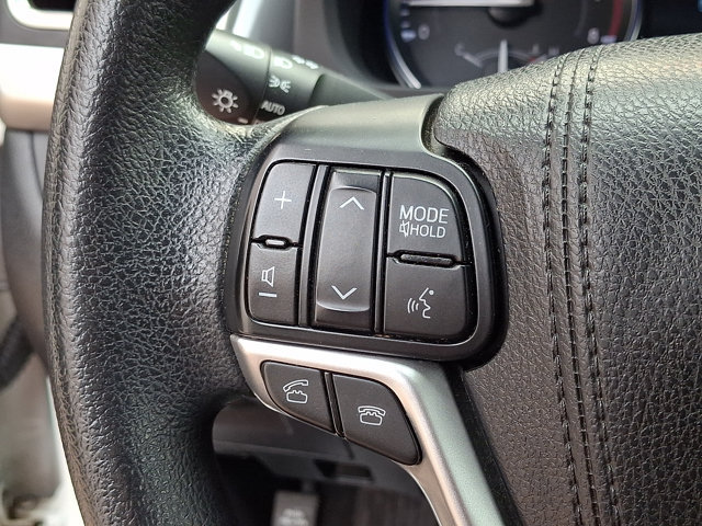 Used 2016 Toyota Highlander LE w/ Protection Package #3 AWD/4WD image 21
