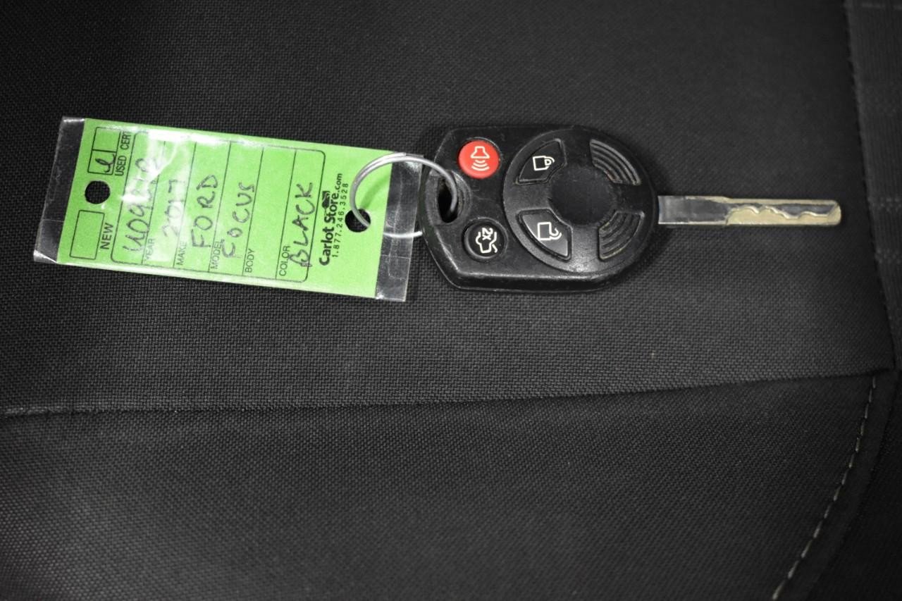 Used 2017 Ford Focus SE image 31