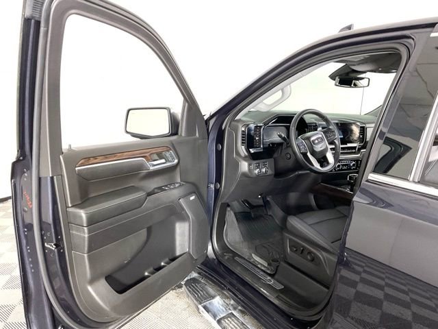 Used 2023 GMC Sierra 1500 SLT w/ SLT Premium Plus Package image 28