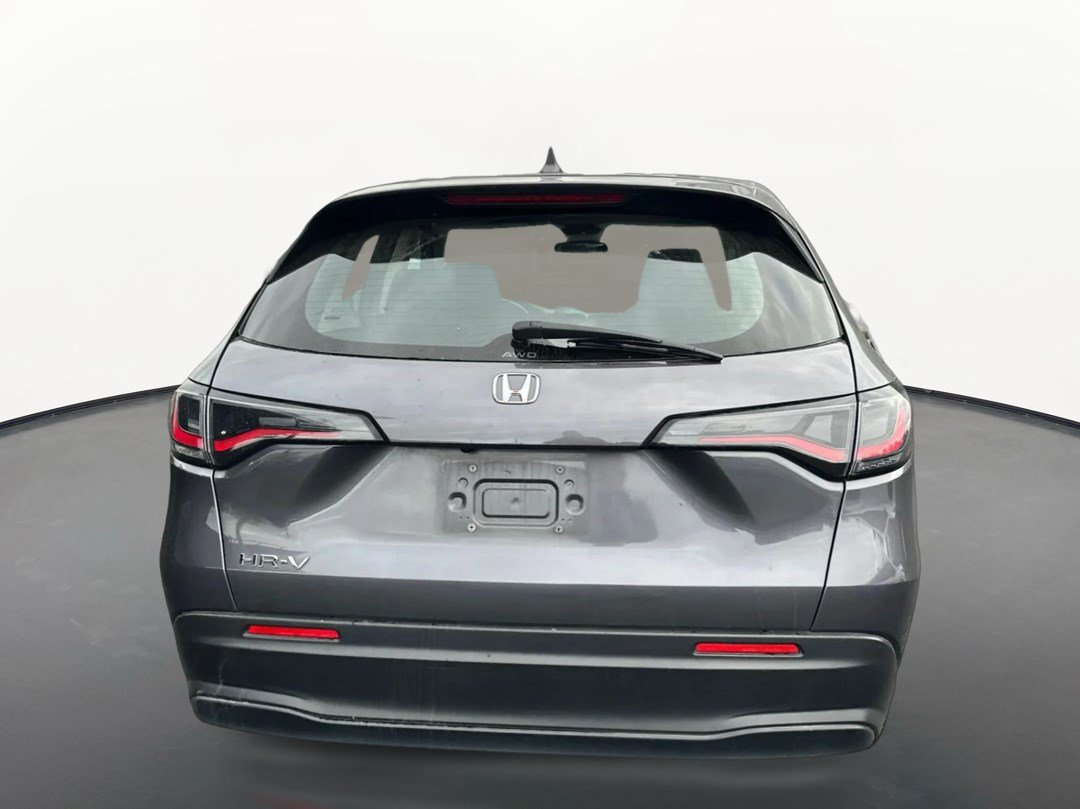 Used 2023 Honda HR-V LX image 4