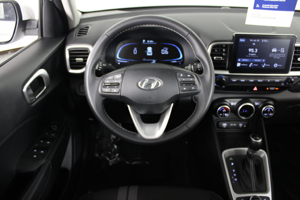 Certified 2026 Hyundai Venue SEL FWD image 8