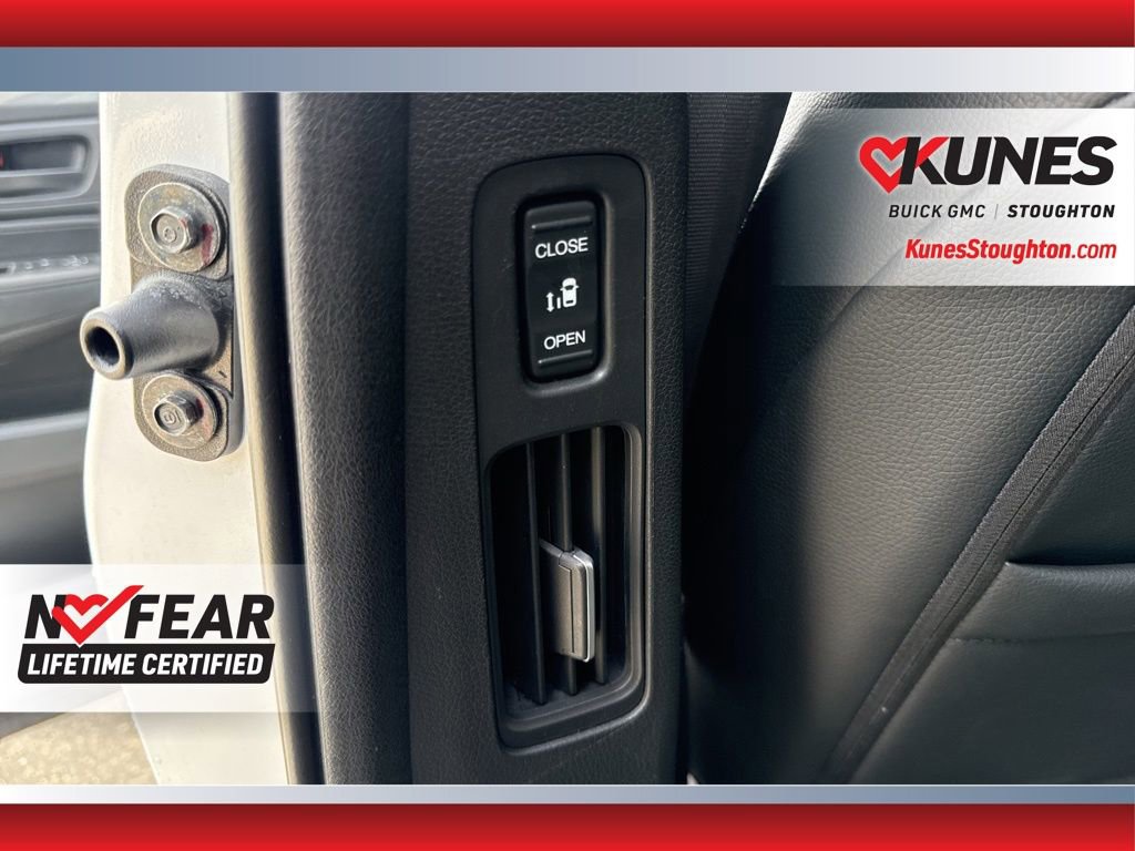 Used 2025 Honda Odyssey Sport-L image 40
