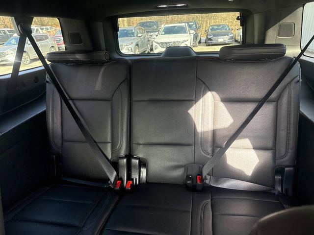 Used 2023 Chevrolet Suburban Z71 w/ Z71 Off-Road Package AWD/4WD image 19