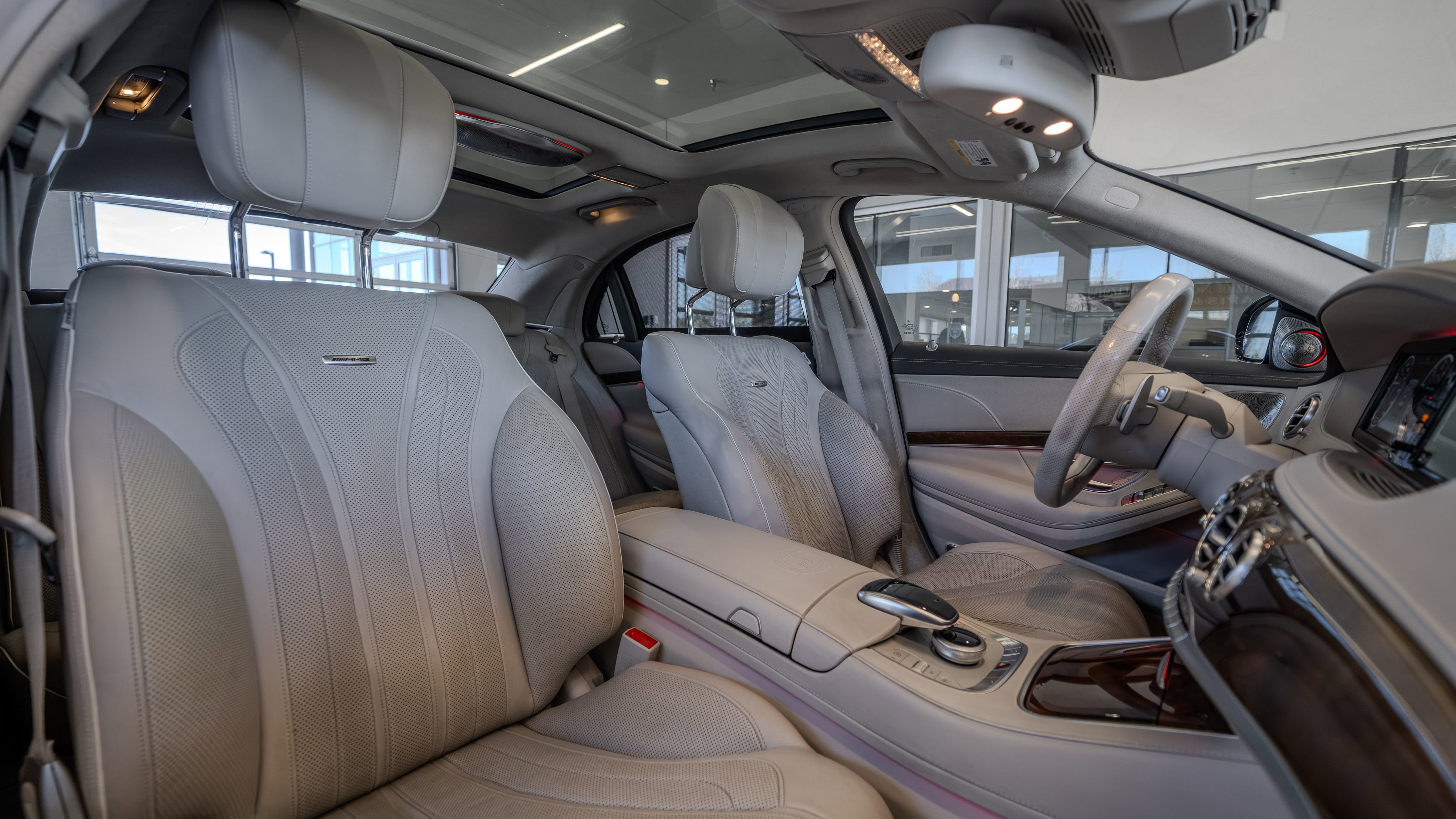 Used 2015 Mercedes-Benz S 63 AMG 4MATIC Sedan image 29